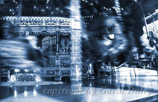 Merry-go-Round, Dickensian Christmas 1999, Rochester.jpg